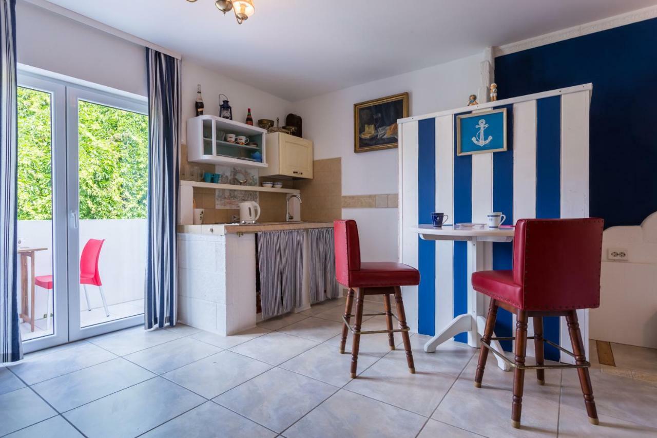 Apartments Villa Anna Baška Eksteriør bilde