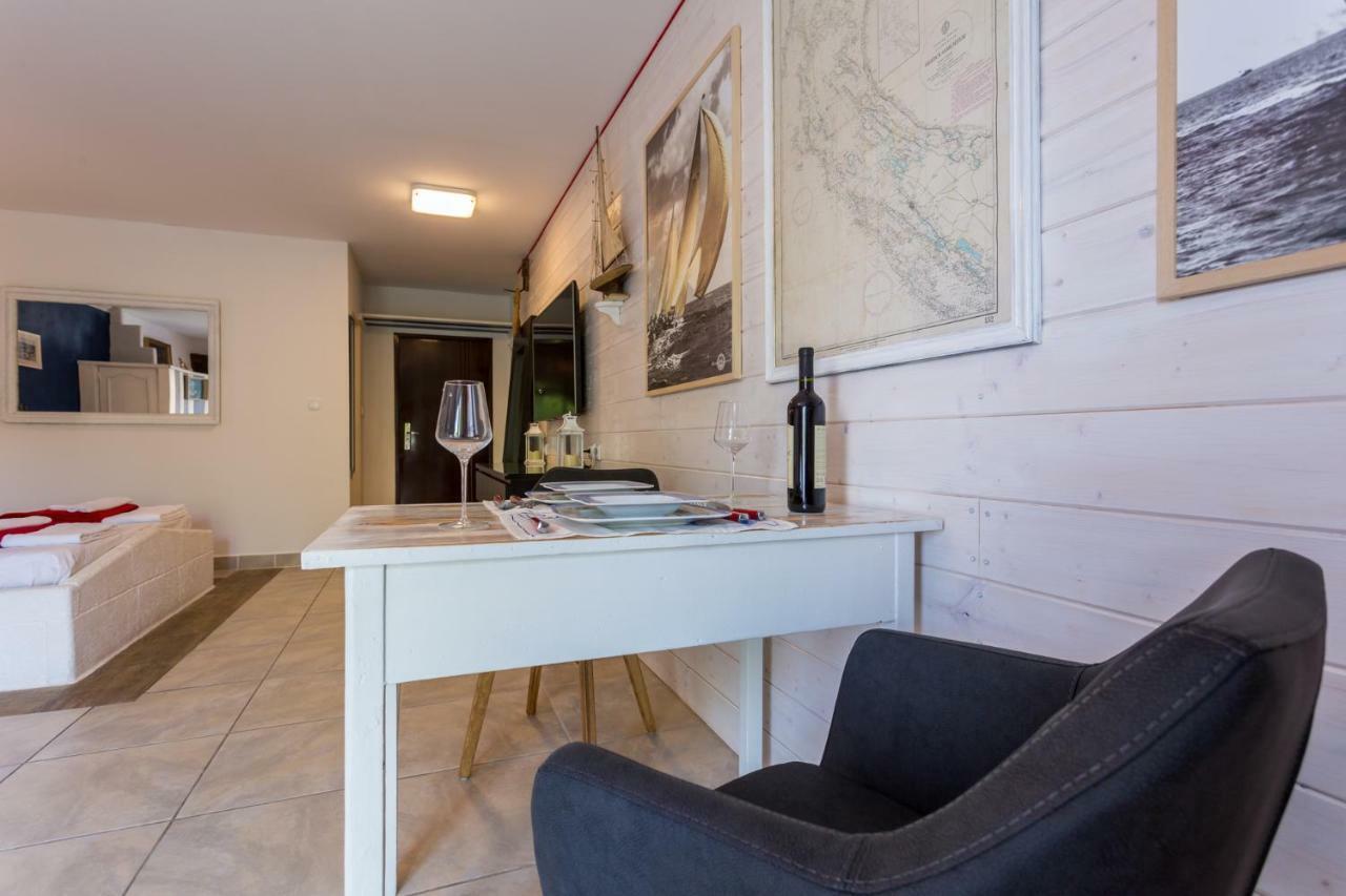 Apartments Villa Anna Baška Eksteriør bilde